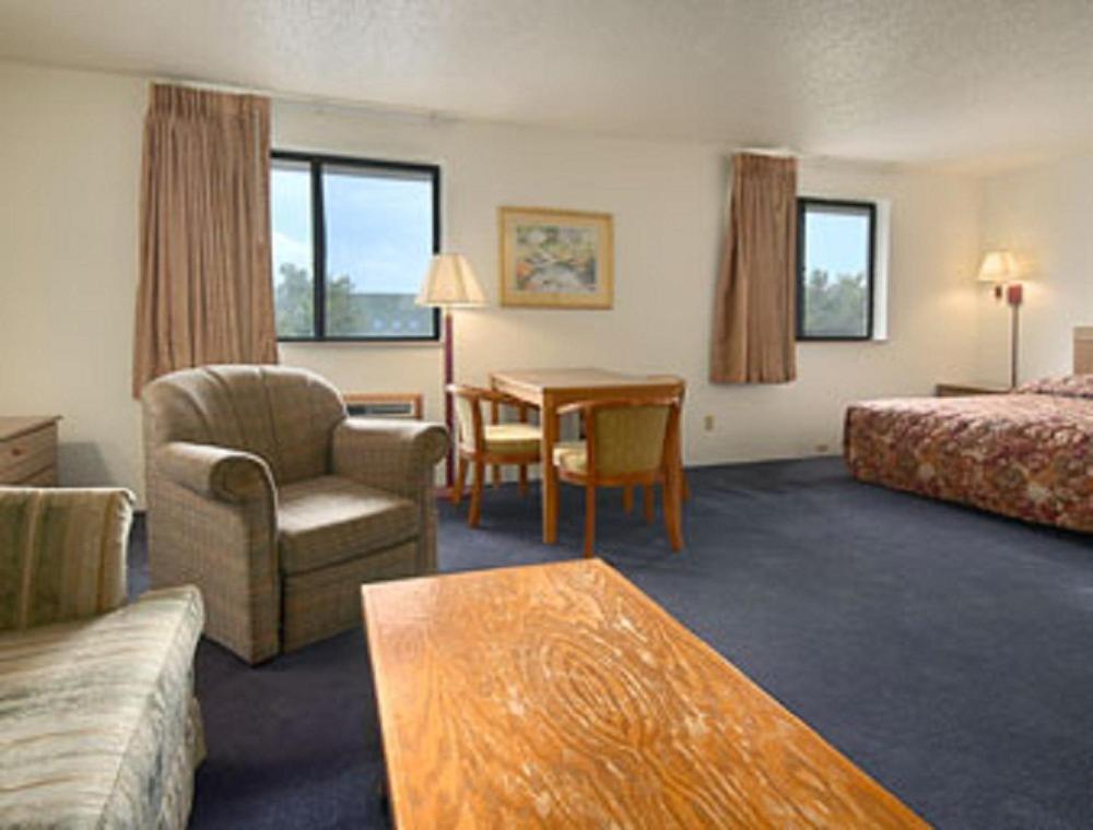 Super 8 Davenport Hotell Rom bilde